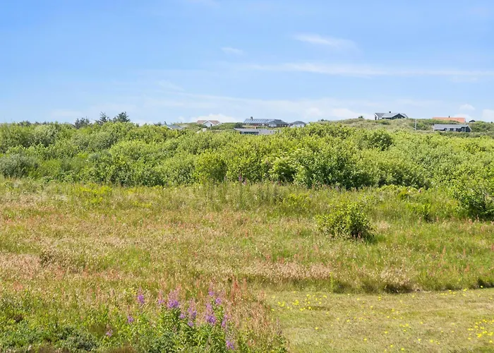 1127